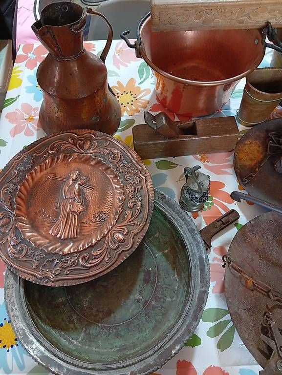 Toutes les décorations: Grande lotto oggetti antichi – D'occasion à Vezio par 41181 8