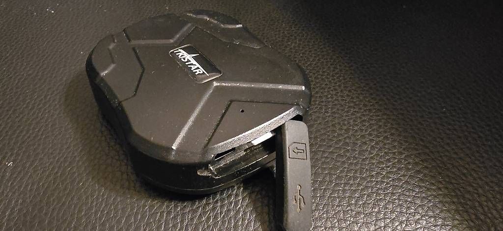 GPS & Messgeräte: GPS Tracker professionnel  – Gebraucht aus Grandcour von Yox 1