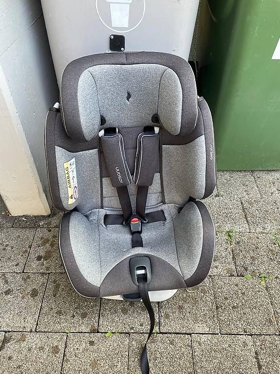 Auto-Kindersitze: Autositz inkl. Neugeboreneneinsatz – Gebraucht aus Neuenkirch von sarahbra 3