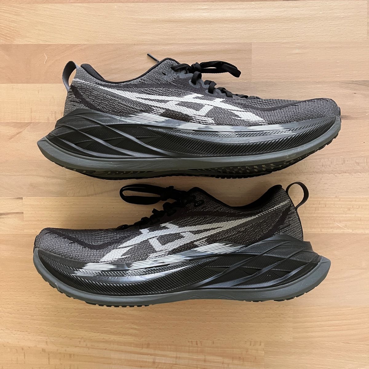 Asics Herrenschuhe: ASICS Superblast 2 (EUR 44,5) – Neu (gemäss Beschreibung) aus Tannay von hypefromhome 2