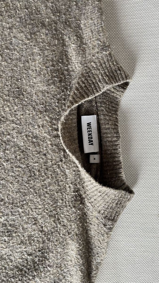 Weekday Pulls & Sweat-shirts: Strickpullover, Weekday, Gr.M, grün grau beige – D'occasion à St.Gallen par Nora-Leonie 6