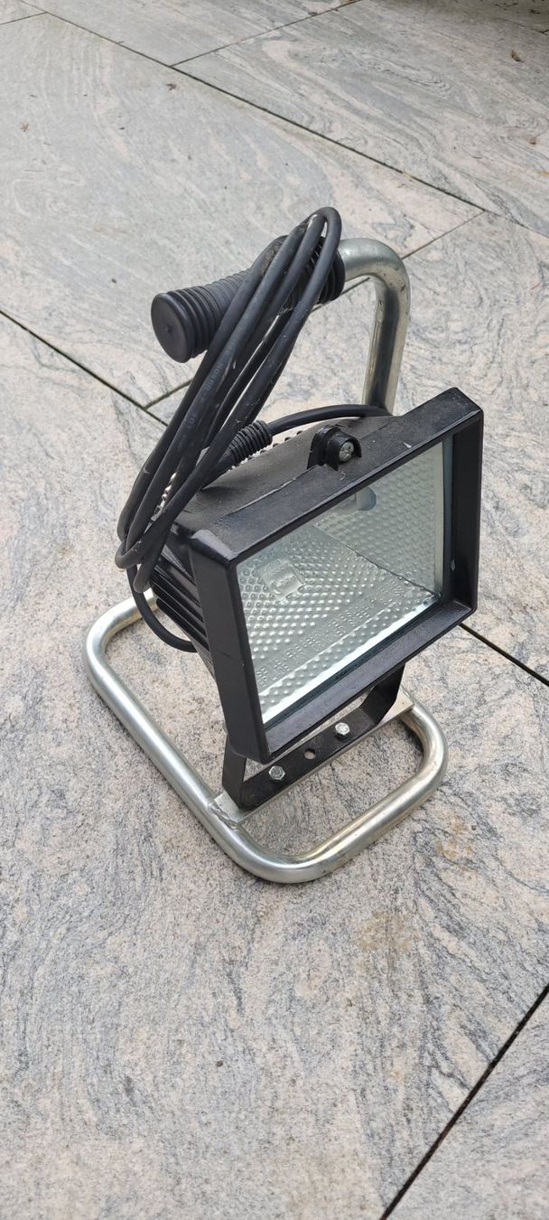 Lampes: Baustrahler Halogen – D'occasion à Goldingen par Guido06 1