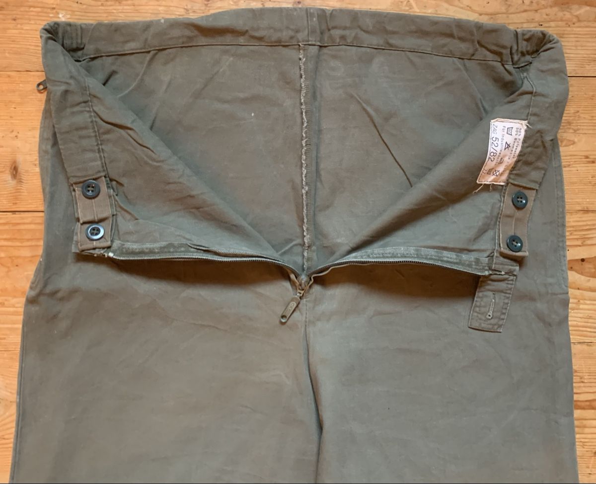 Schweizer Armee Hosen: Windschutzhose der CH Armee Grösse 52/82 – Gebraucht aus Goldingen von Bergler012 1