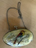 Pendentif boîte en nacre (réticule)