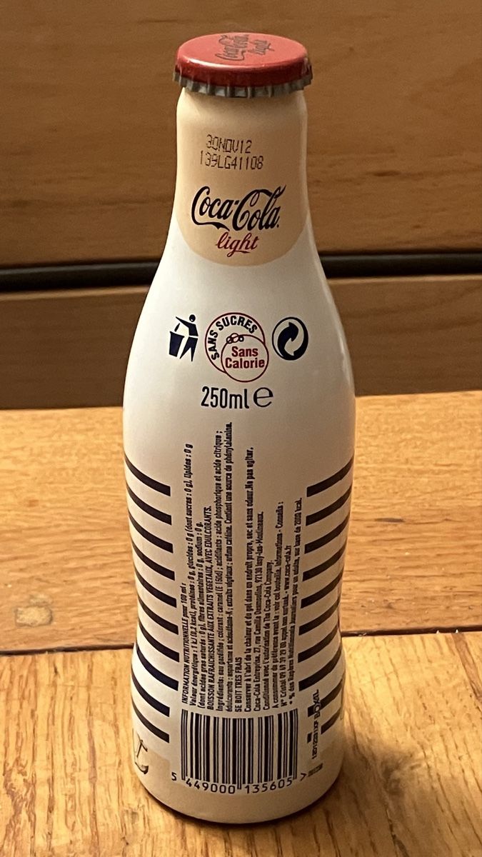 Coca-Cola Altro per la casa: Coca Cola COLLECTOR JEAN PAUL GAULTIER – Nuovo (secondo la descrizione) da Ovronnaz venduto da LesBidochons 2