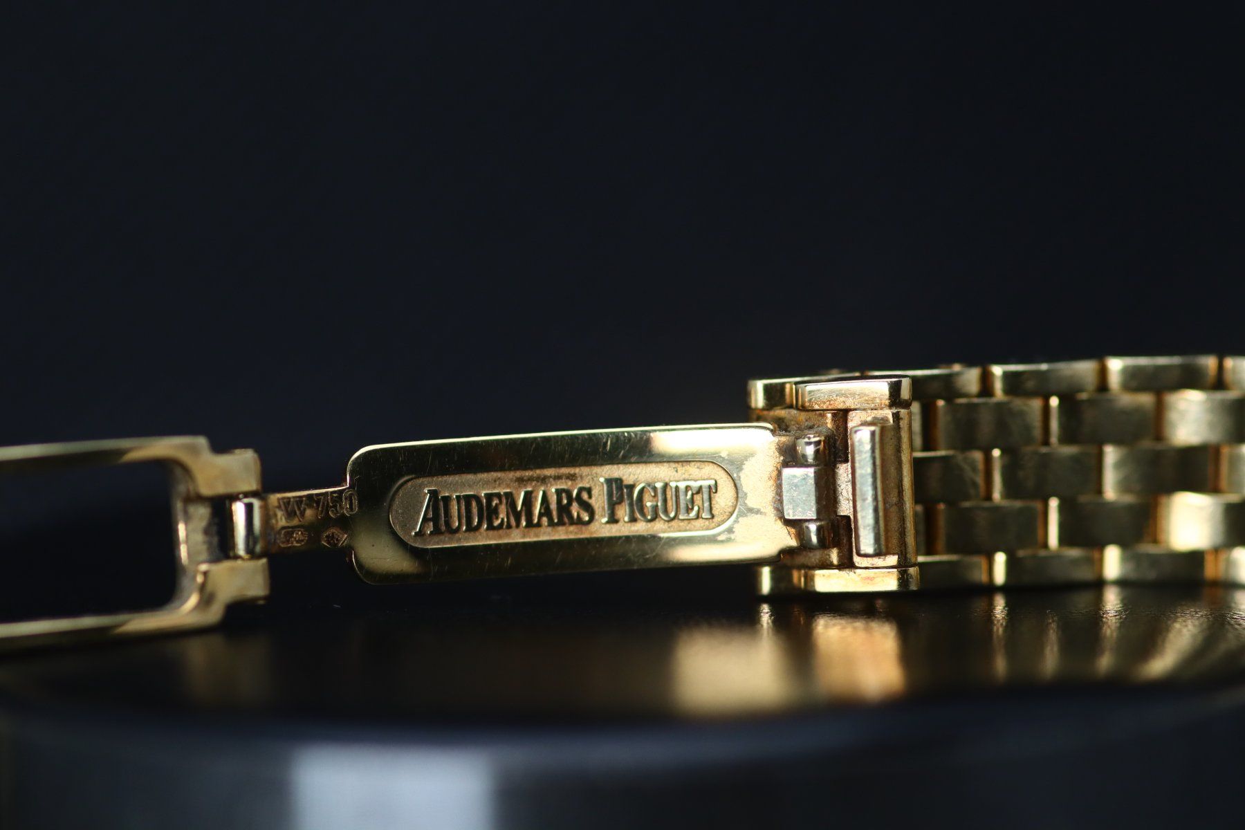 Audemars Piguet Bracciali & Braccialetti: Audemars Piguet Carnegie 18k Band – Usato da Kaltbrunn venduto da Watch360 4