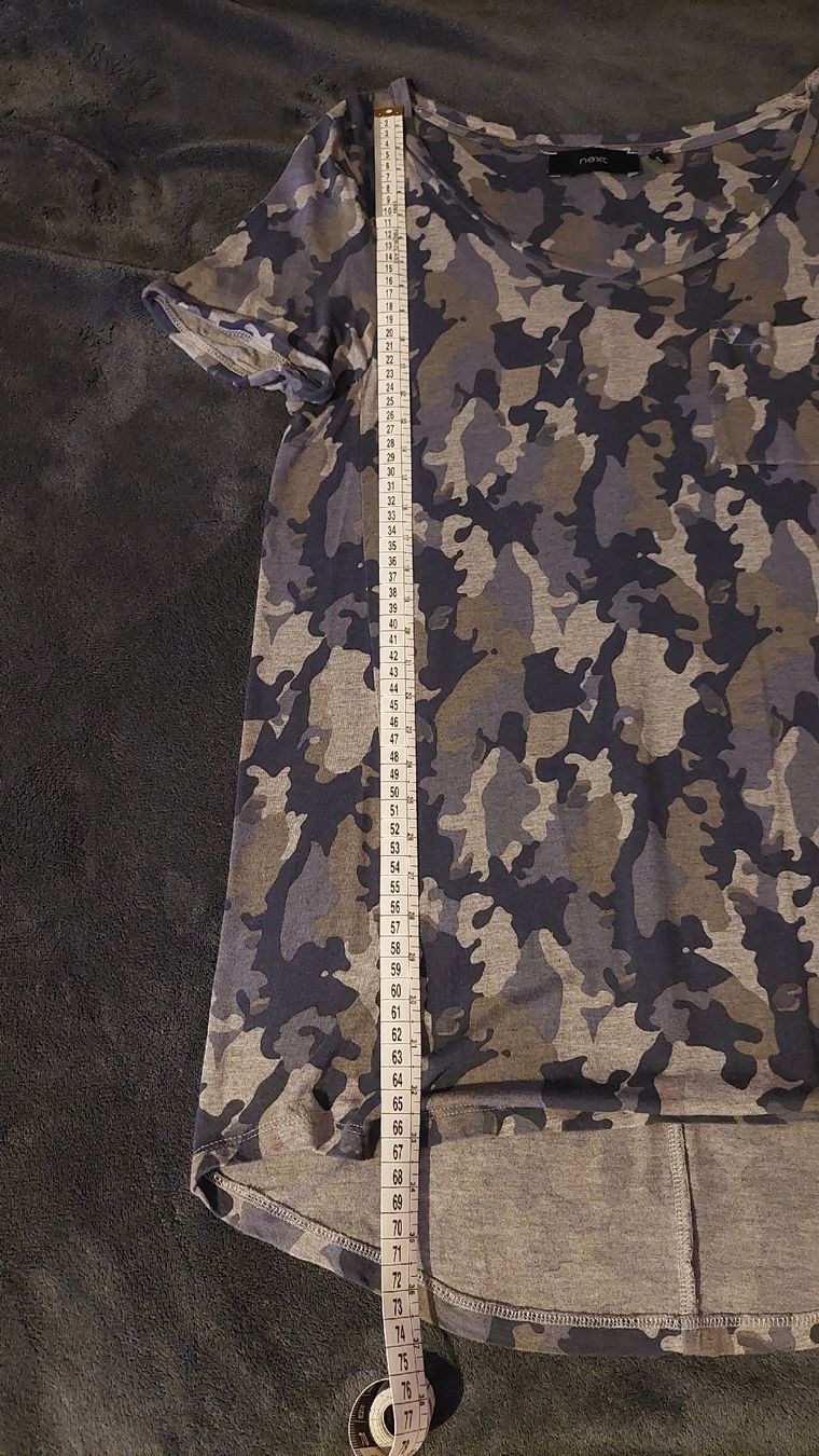 T-shirt: Next Shirt Gr. 40/12, Camouflage Muster – Usato da Zürich venduto da Romstyle 2