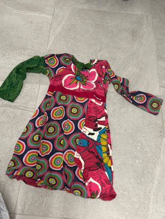 Robe Desigual colorée fille taille 9-10 ans manches longues