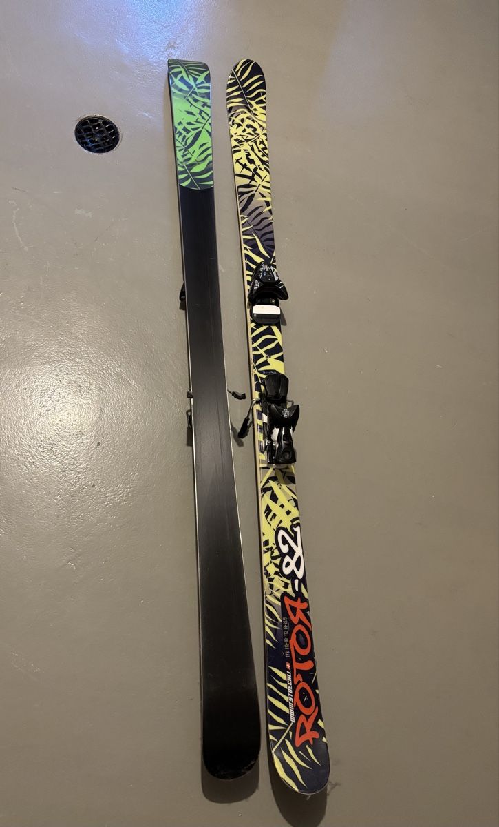 Stöckli Sci: Freestyleski – Usato da Hünibach venduto da Nic_np8c 1
