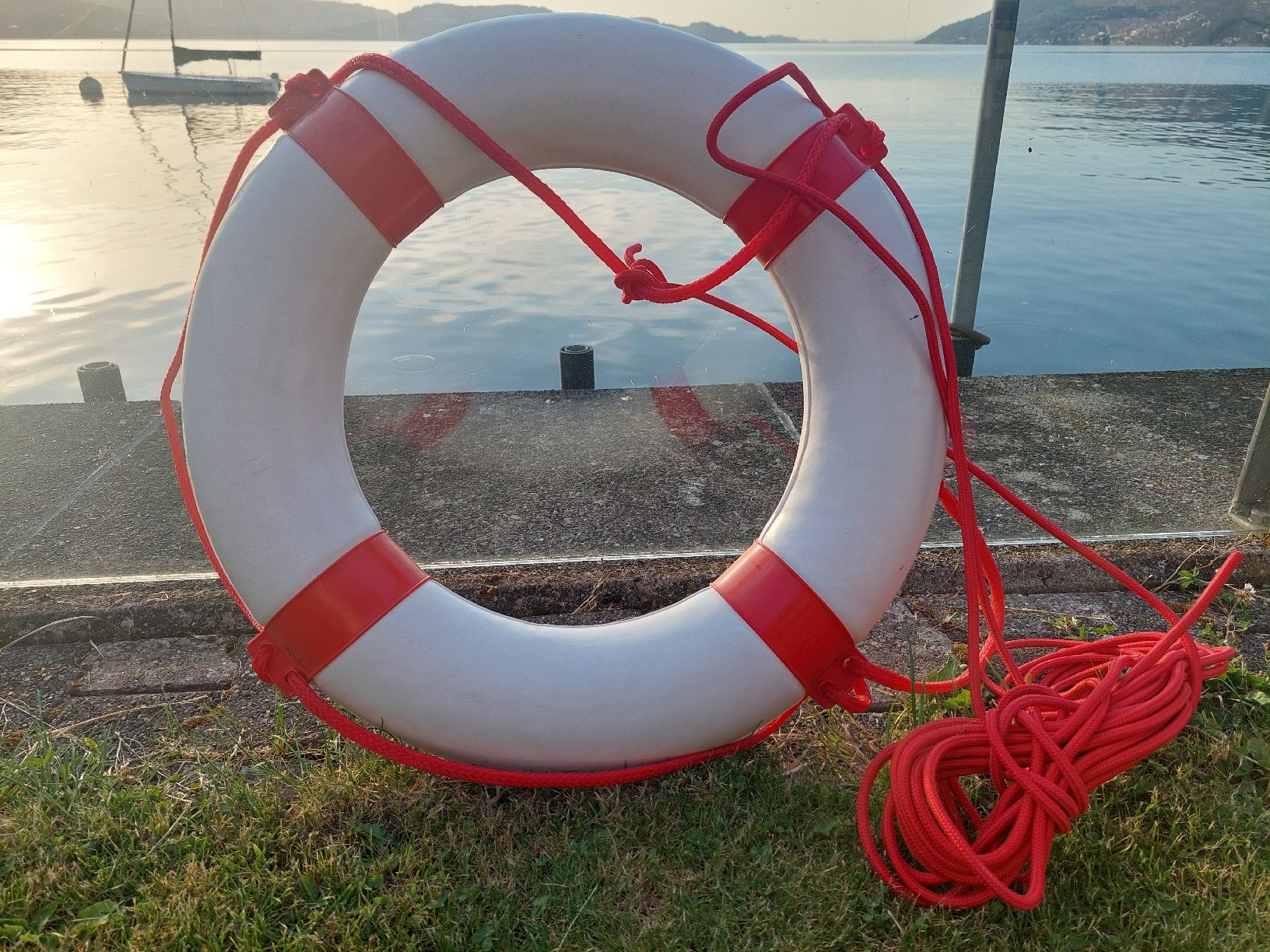 Salvagente: Rettungsring mit Seil, Durchmesser ca. 65cm – Usato da Brunnen venduto da Livianda