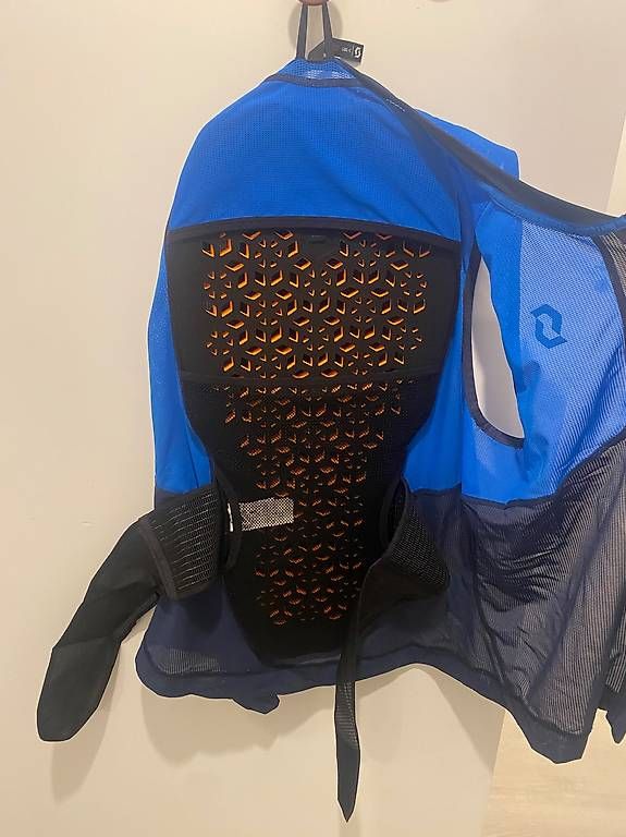 Protezioni & Imbottiture: scott airflow paraschiena xl uomo – Nuovo (secondo la descrizione) da locarno venduto da imu_k8bw 3