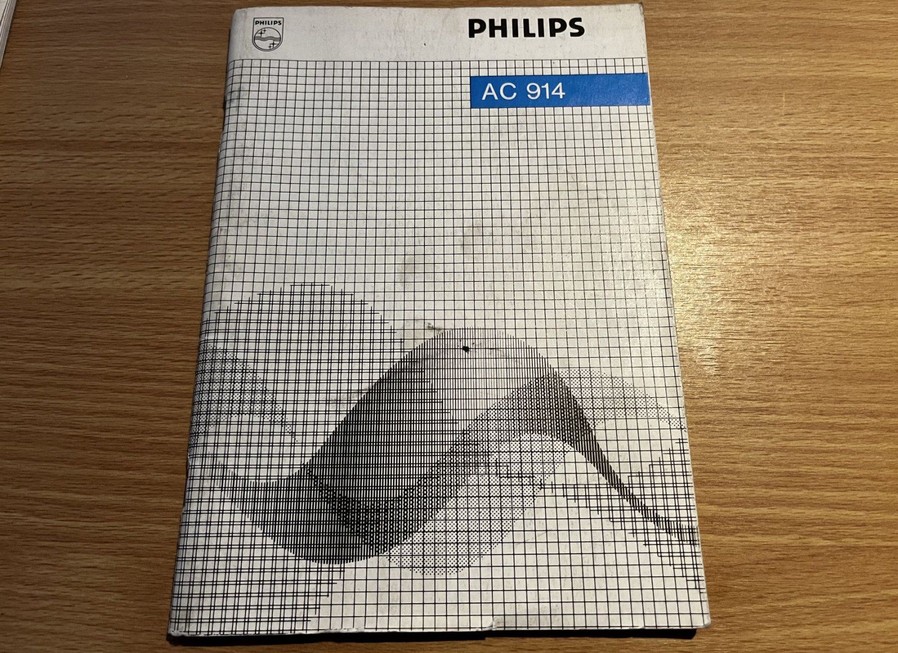 Philips Radios: BEDIENUNGSANLEITUNG PHILIPS AUTORADIO AC94 – Gebraucht aus Langnau i.E. von Rbigi