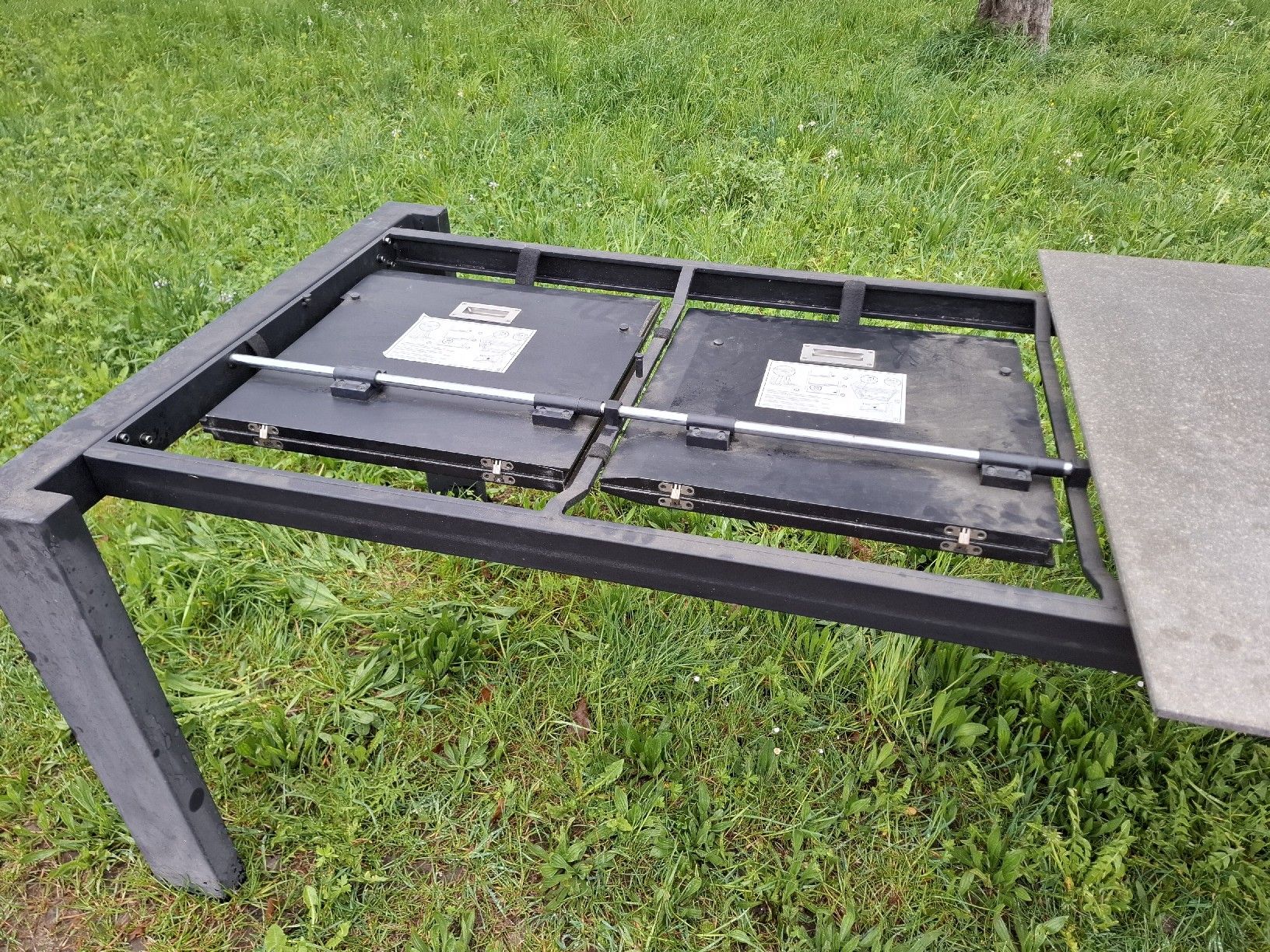 Tavoli: Gartentisch  – Usato da Splügen venduto da bet_rwf8 4