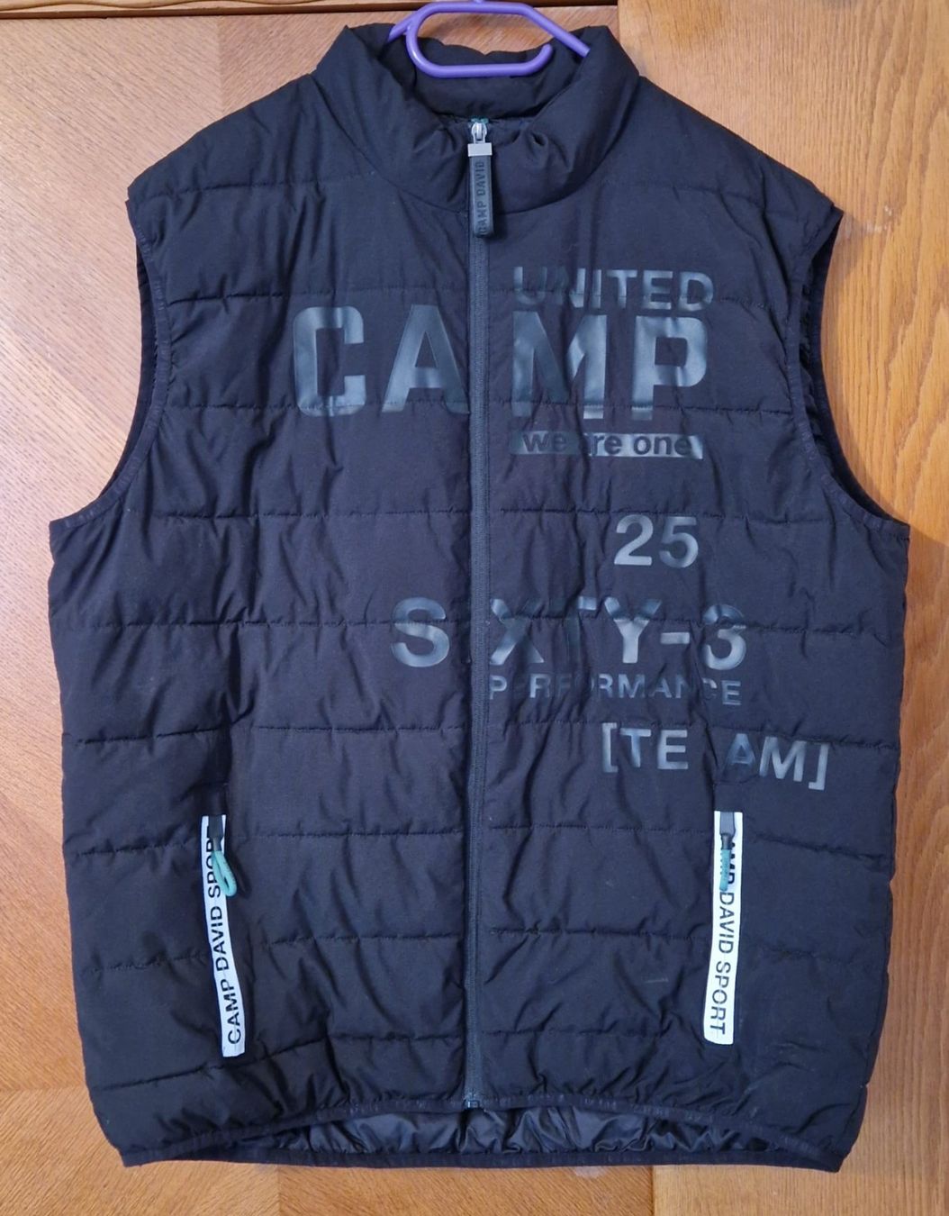 Camp David Gilets & Westen: Gilet schwarz Camp David – Gebraucht aus Frauenfeld von jgh_gx6v
