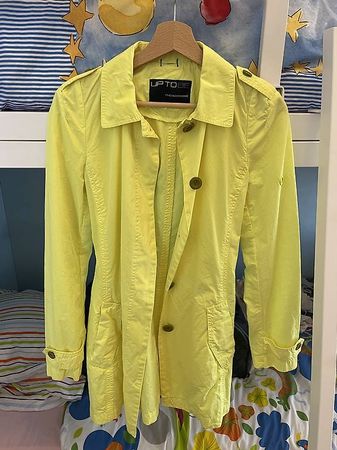 trench giallo fluo