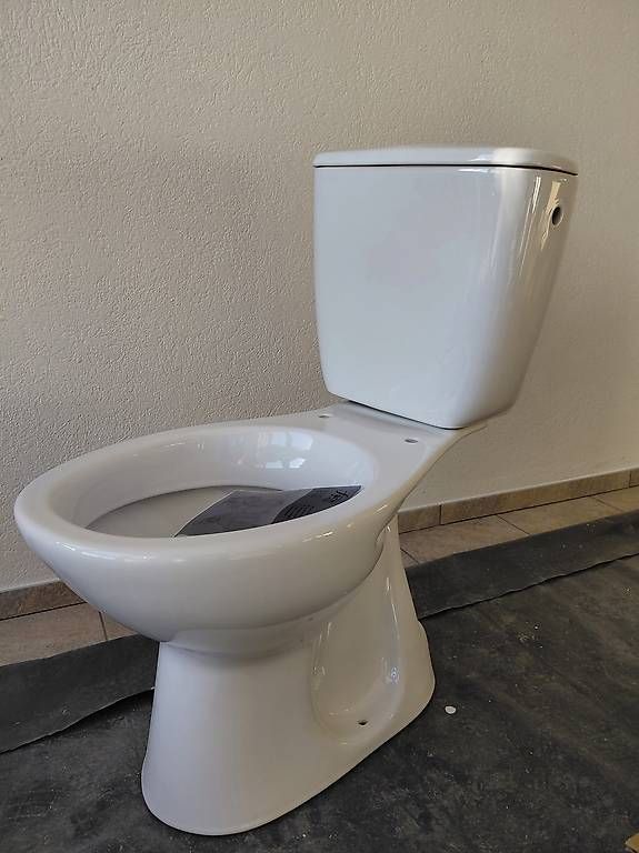 Lotti di vestiti: Wc Kombination set  – Nuovo e nell'imballaggio originale da Grenchen venduto da cuc_8mdr