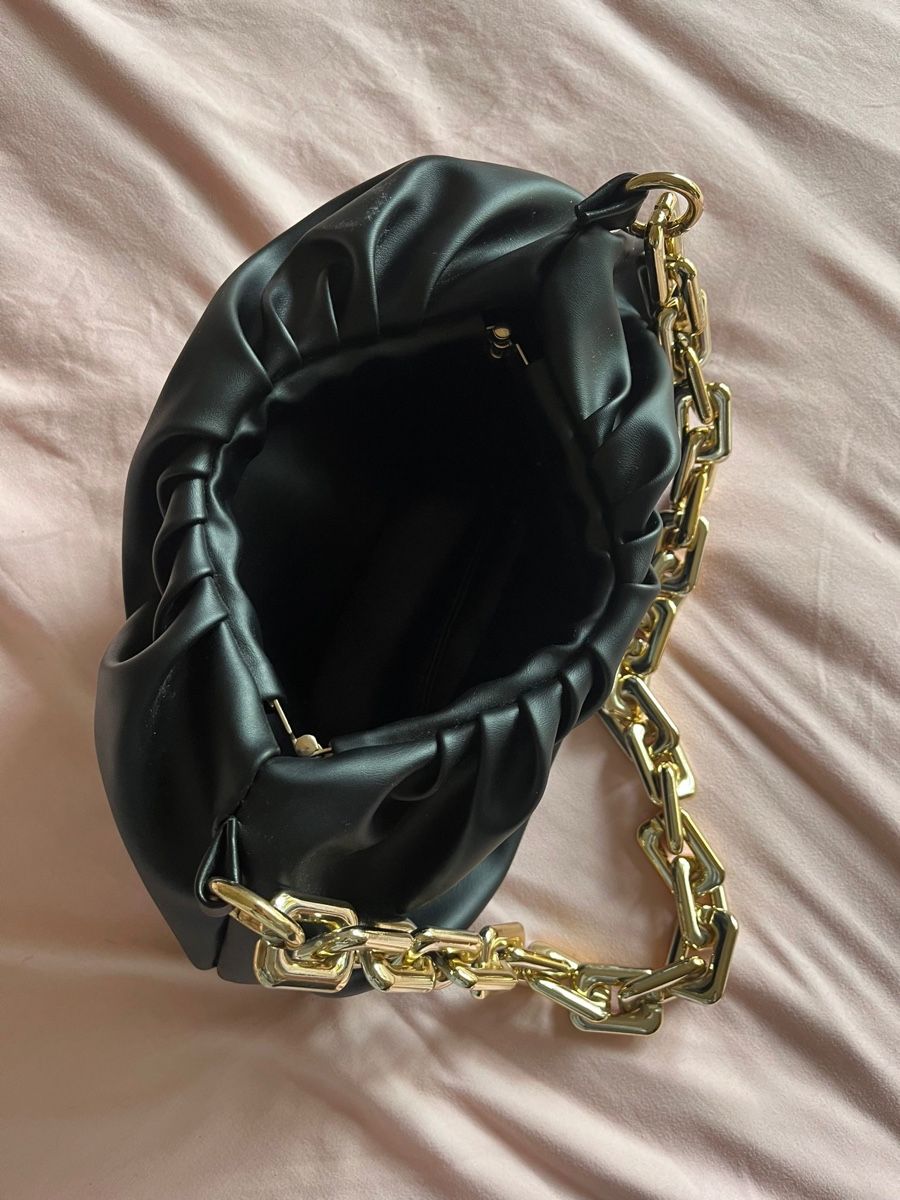 Borse da donna: Sac à main noir avec chaîne dorée – Usato da Grand-Lancy venduto da eli_x5k9 2