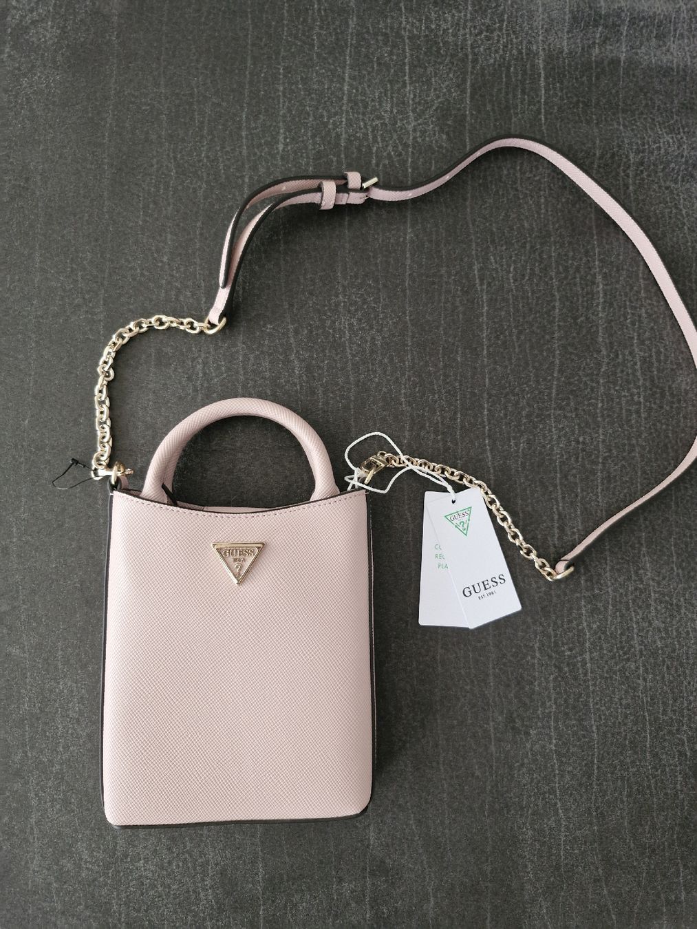 Guess Borse da donna: Guess Handtasche Neu und Originalverpack – Nuovo e nell'imballaggio originale da Arth venduto da sendi03