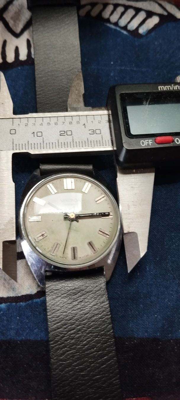 Orologi: Montre soviétique sekonda – Usato da La Chaux-de-Fonds venduto da jac_9llg 8