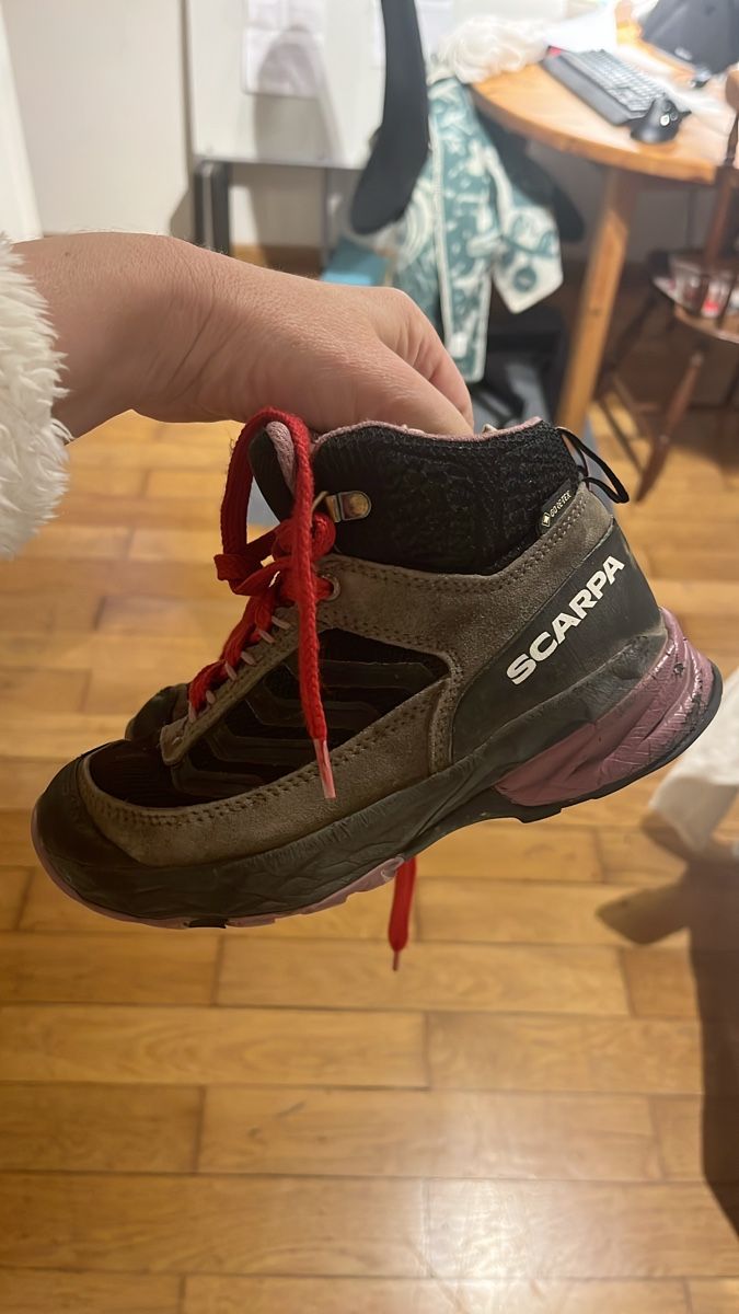 Scarpa Scarpe per ragazzi: Scarpa Wanderschuhe  31 – Usato da Basel venduto da hal_s2bt