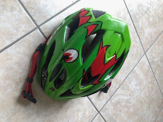 Helme: Drachen-Velohelm 45-53 cm Marke Lazer – Gebraucht aus Schmitten FR von FAJost