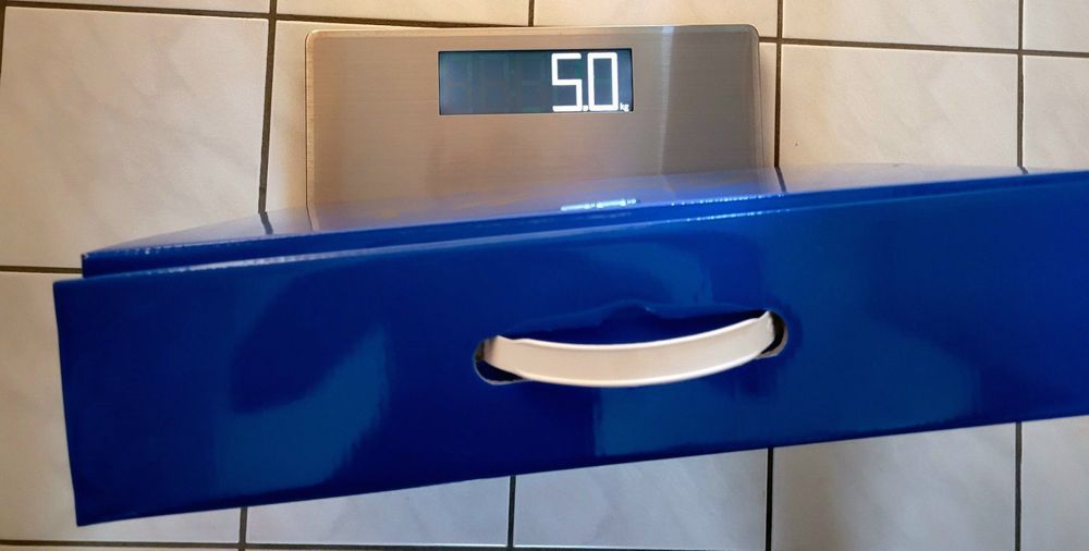 Lindt & Sprüngli Original GV Koffer 2022 gefüllt Kaufen auf Ricardo