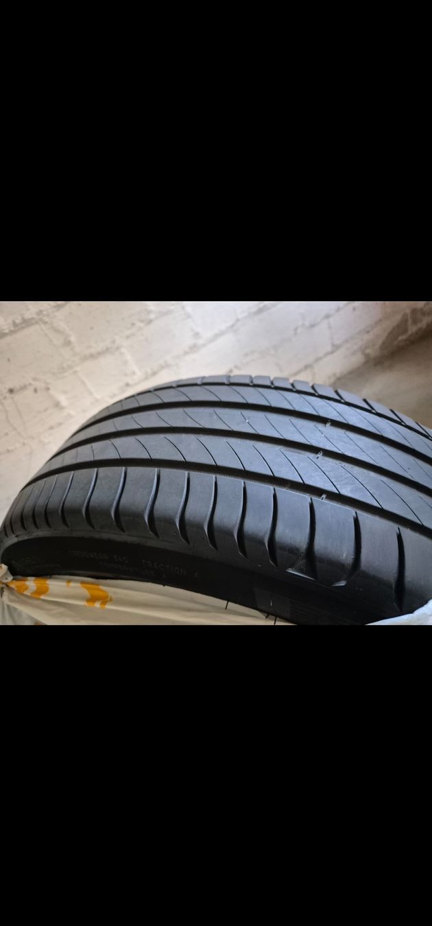Sonstiges Fahrzeugzubehör: Sommerreifen 215 55 17 – Gebraucht aus Uster von mor.leo 3