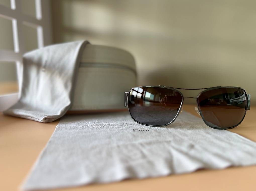 Dior Brillen & Gläser: Dior Sonnenbrille NEU – Neu und originalverpackt aus Adligenswil von ecirtaeb74