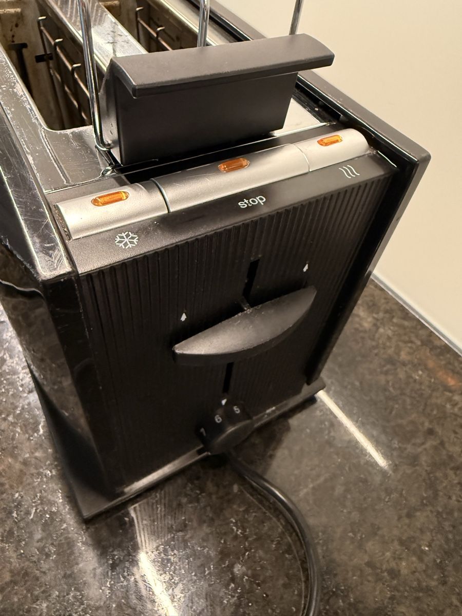 Braun Küchengeräte: Braun Toaster – Gebraucht aus Dübendorf von elisa_kh 1