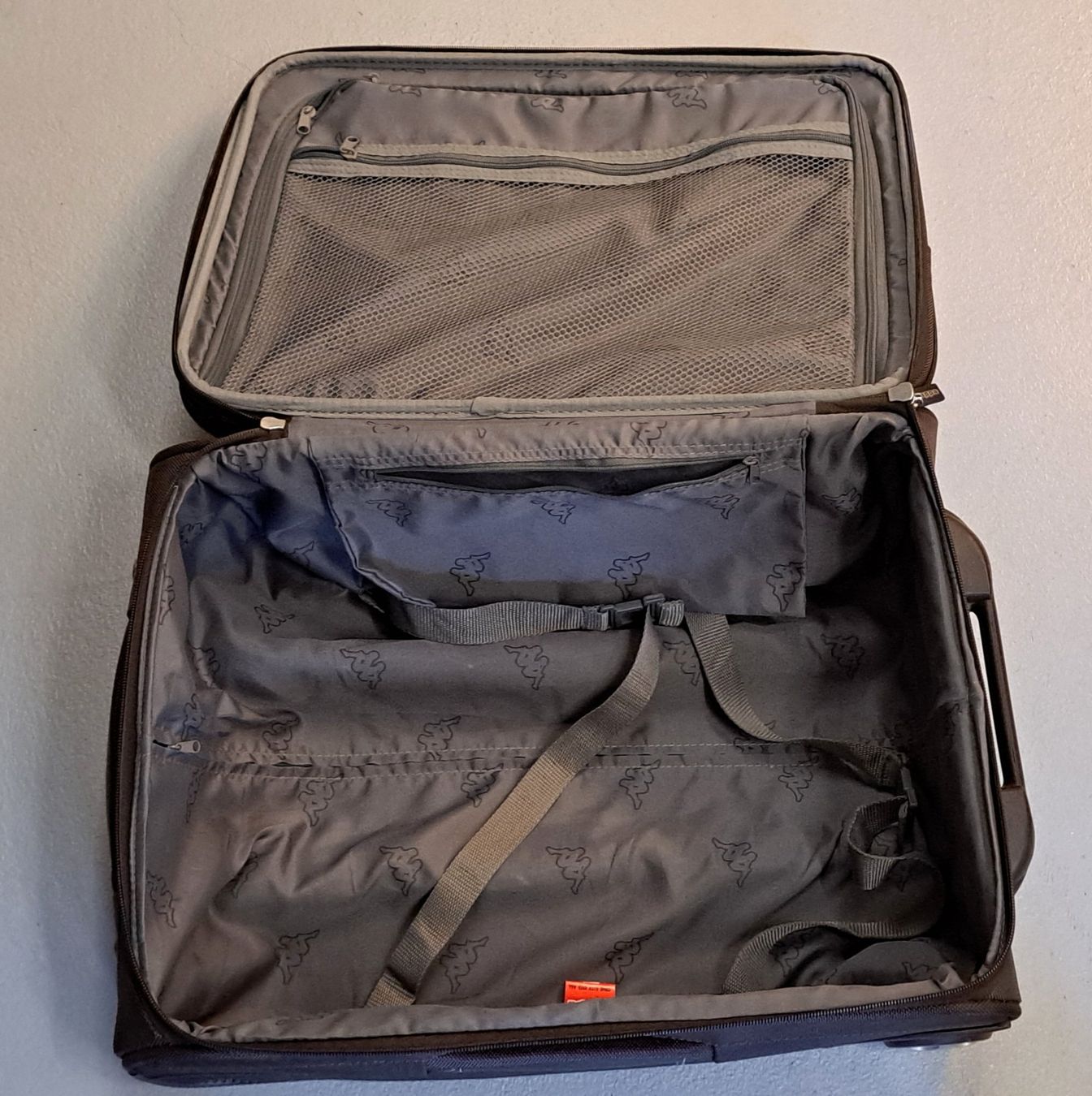 Kappa Valigie: Kleiner KAPPA Koffer / Reisekoffer / Rollkoffer – Usato da Oetwil am See venduto da Storck 3