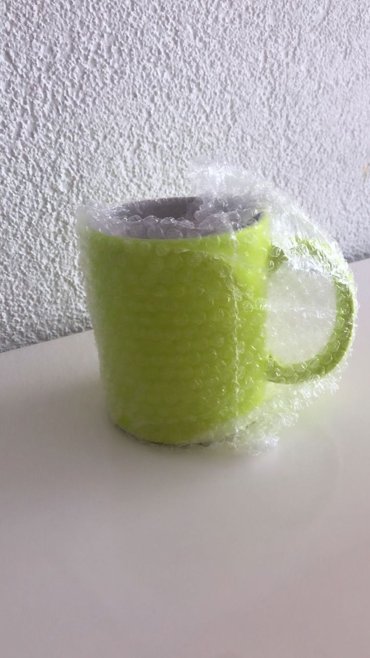 Tazze: Neon Gelb Tasse – Nuovo e nell'imballaggio originale da Biel/Bienne venduto da Bolagol9 3