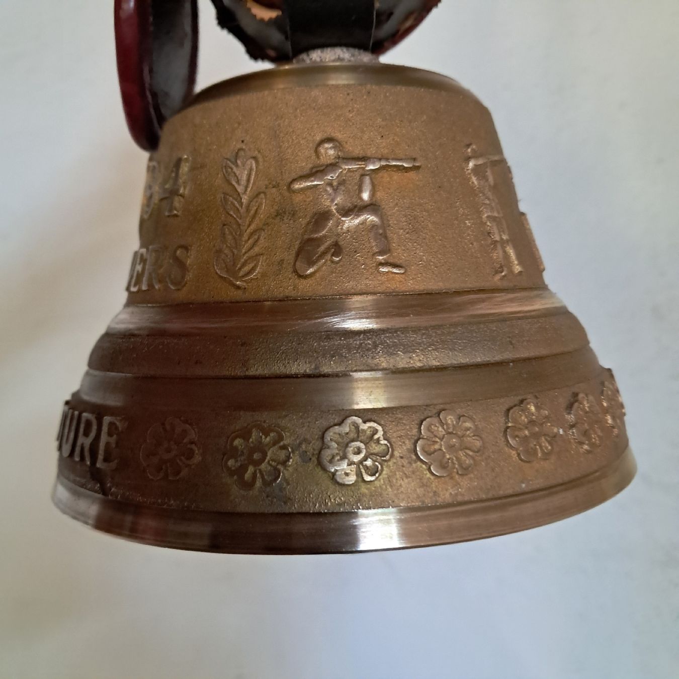 Campanacci mucche: NEUWERTIGE GLOCKE BLONDEAU  – Usato da Murten venduto da SHETHOF 2