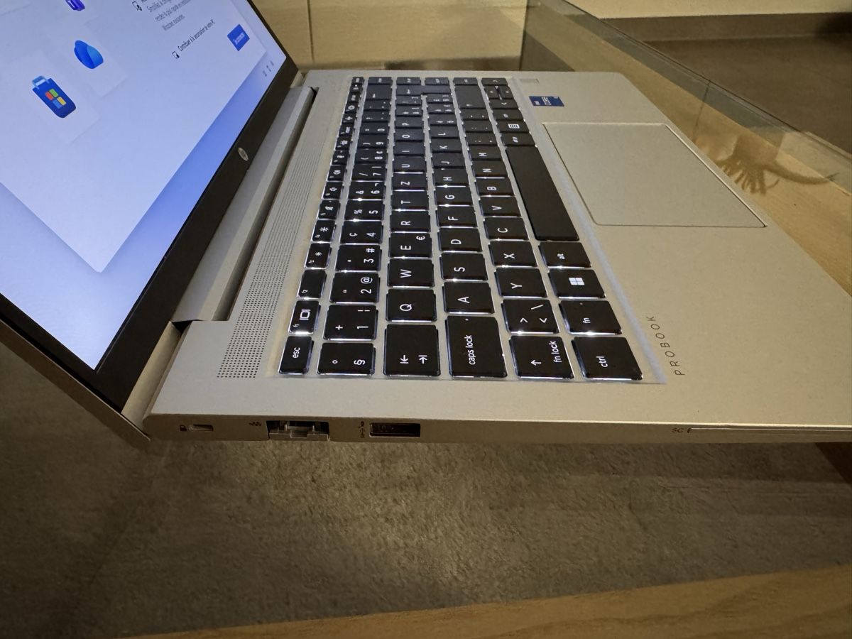 Hewlett Packard Notebooks: HP ProBook 640 G9 – Gebraucht aus Le Mont-sur-Lausanne von it-sell 2