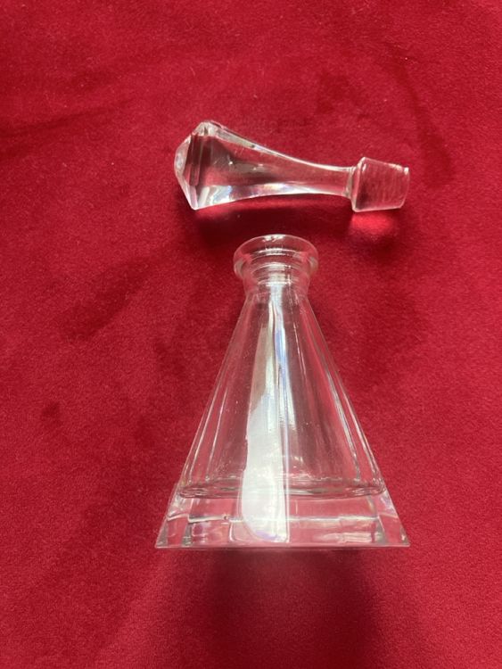 TEAMWILL Vintage Parfümflasche Aus Glas – Nachfüllbar, Metallenes Durchbruchdesign, Farbe Violett (12 Ml)
