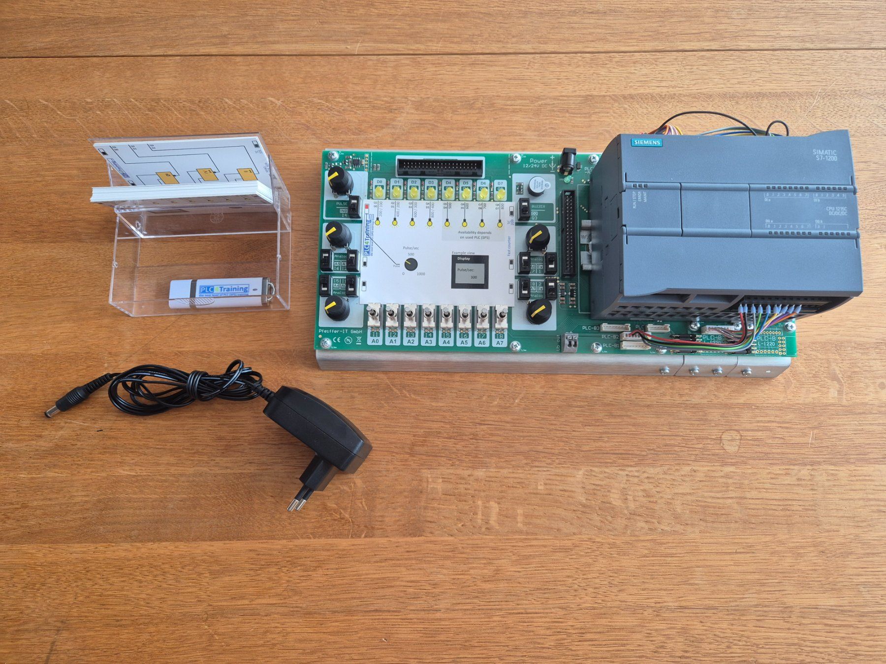 Siemens Componenti elettronici: Trainingsboard SPS S7-1200 – Usato da Wagenhausen venduto da Infinity6