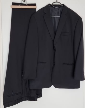 Herren Anzug,schwarz/gestreift,Gr.28/27