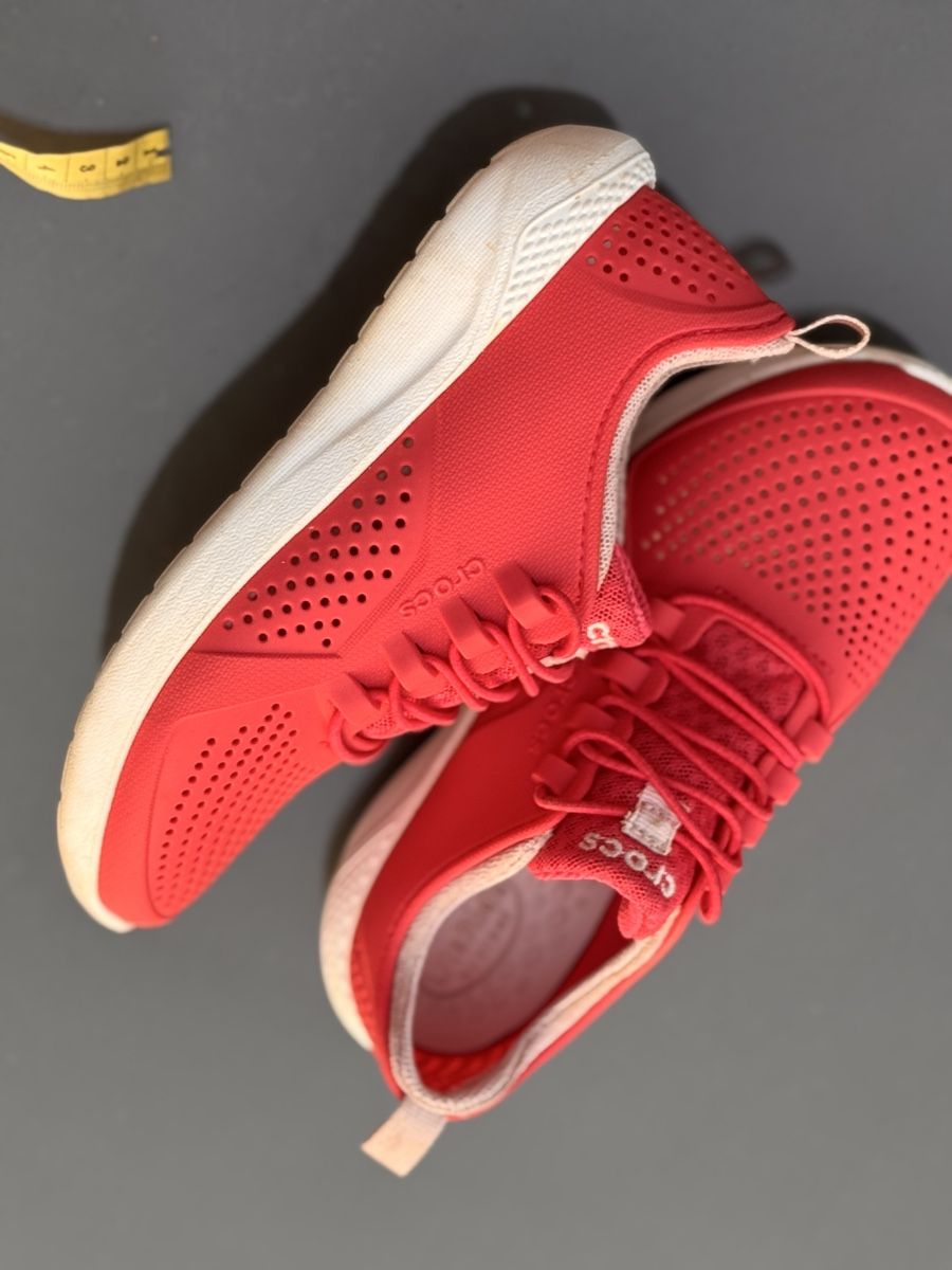 Crocs Scarpe per ragazzi: Crocs LiteRide Sneaker, Grösse 33 - Top Zustand! – Usato da Goldau venduto da mira221 1