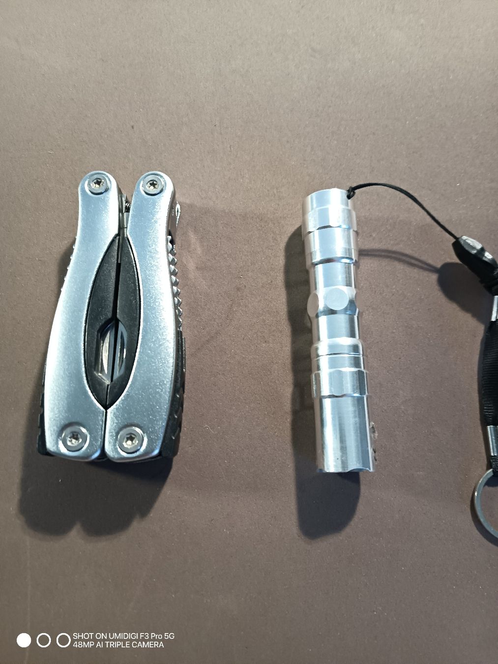 Taschenmesser: Multitool mit Lampe und Etui Marke Hill Professional neu – Neu (gemäss Beschreibung) aus Aarwangen von to-hirschi 2