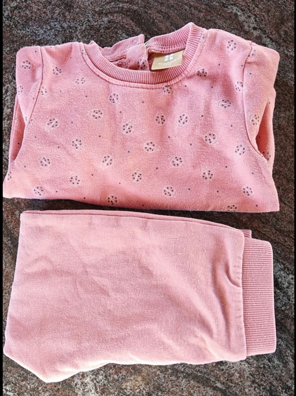 Lotti & Set di vestiti: Kinder Kleider , Schuhe Winter – Usato da Mellingen venduto da Bsonnenstern 9