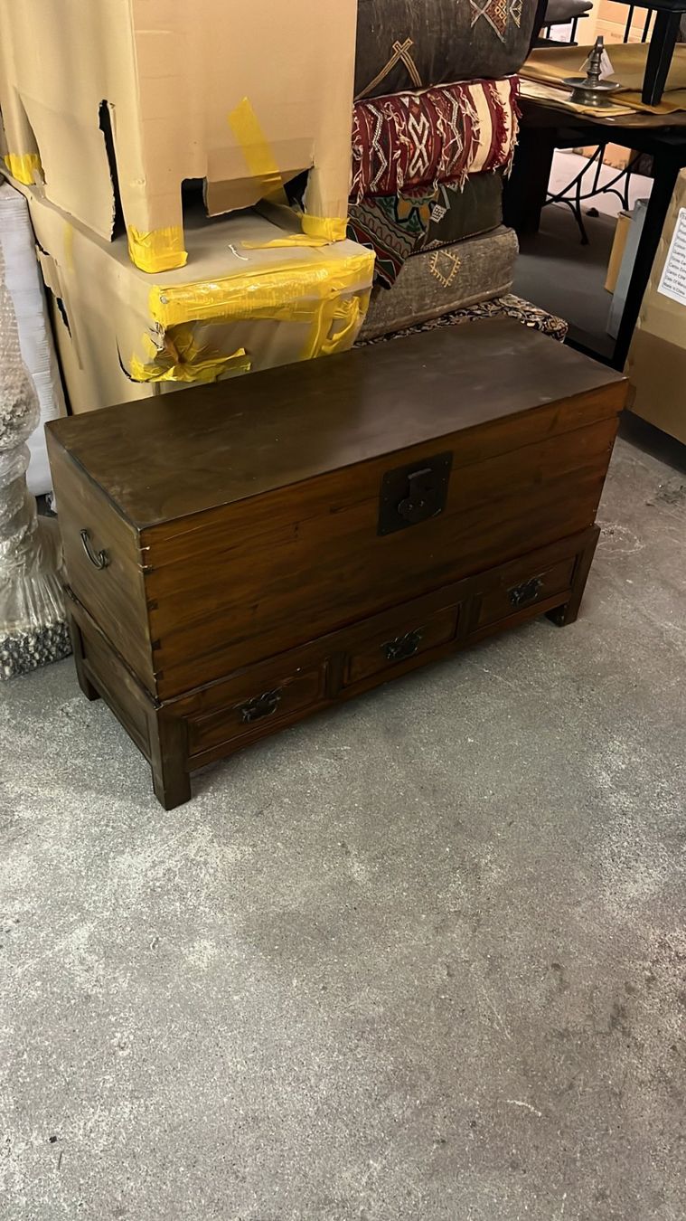 Truhen: Grosse Holz Schatztruhe orientalisch – Neu (gemäss Beschreibung) aus Cham von mjg1901 1