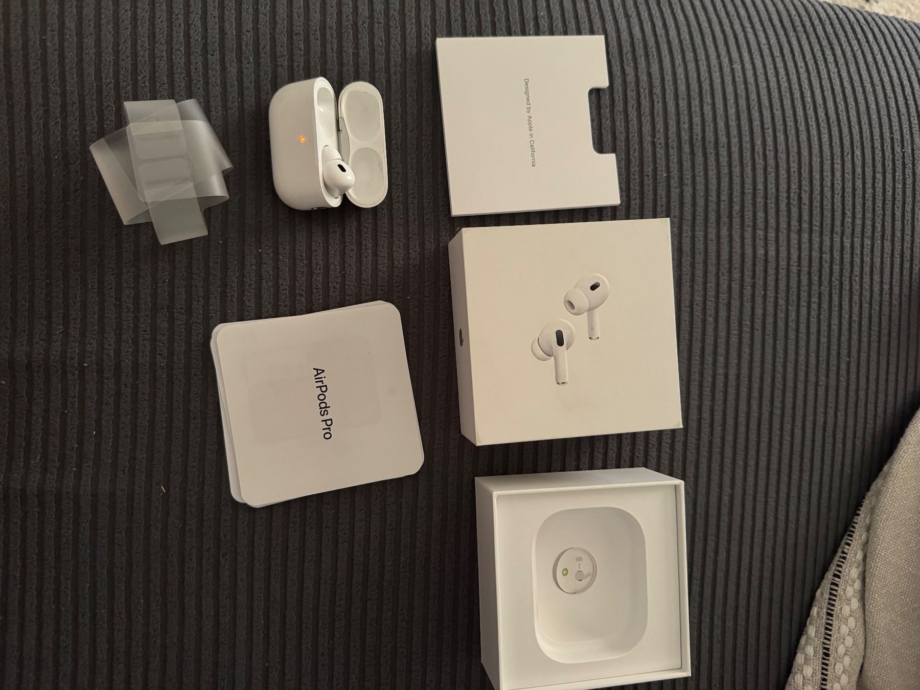 Apple Cuffie: Boîtier AirPods 2eme génération – Usato da Biel/Bienne venduto da sou_t9dm 1