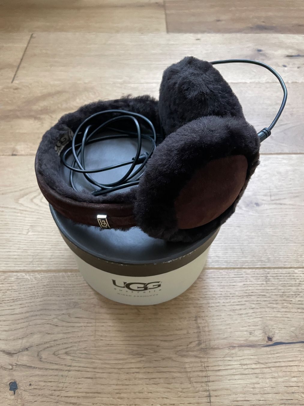 Kopfhörer: Cache oreilles UGG avec écouteurs – Gebraucht aus Genève von Jos_p8c9 1