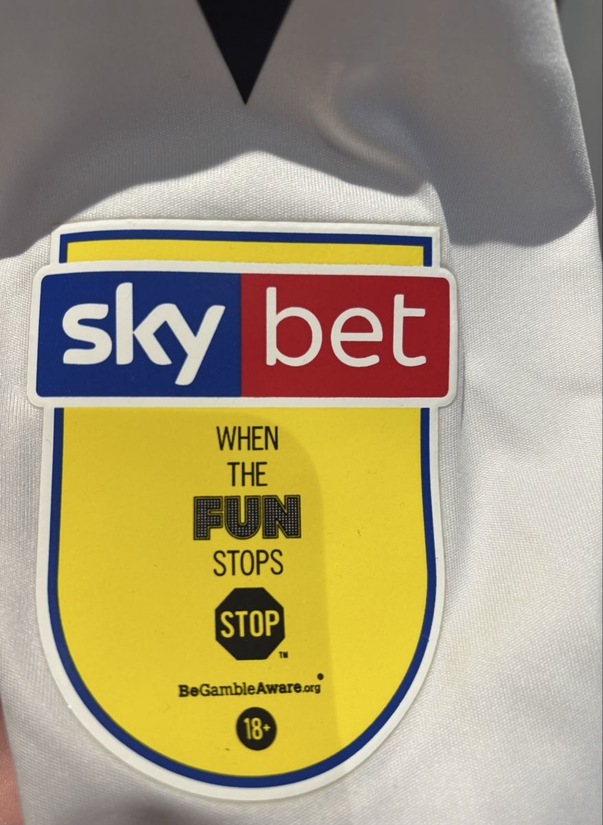 Canottiere & Pantaloni: Millwall FC Jersey size S  – Nuovo (secondo la descrizione) da Zürich venduto da william933 4