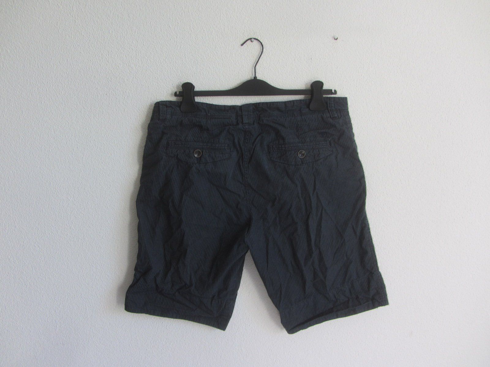 Tom Tailor Pantaloni: TOM TAILOR - Shorts blau gestreift 34/M – Usato da Zürich venduto da Diazaio 2