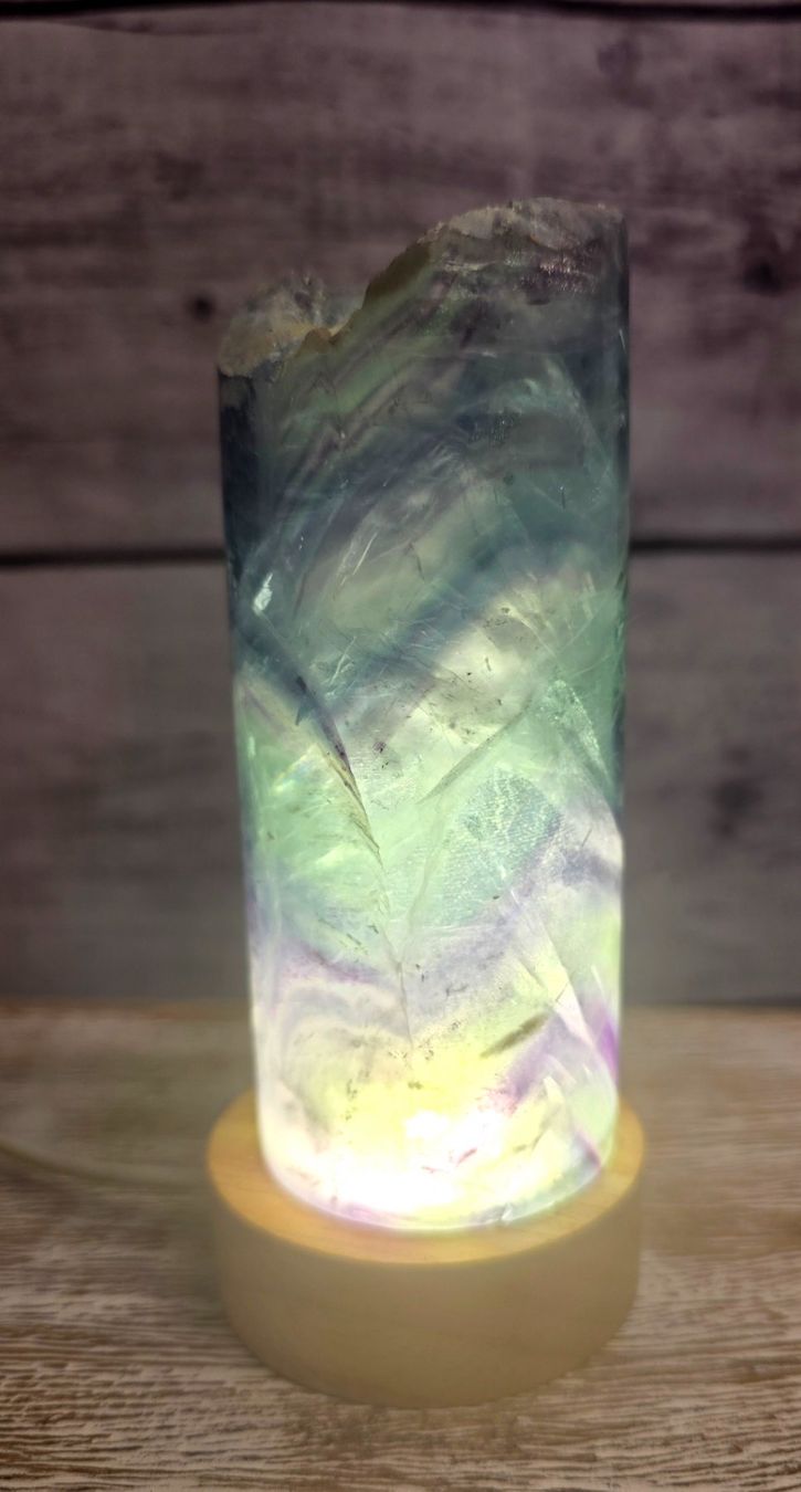 Minerali & Pietre curative: Fluorit Lampe C 415g – Nuovo e nell'imballaggio originale da Matzingen venduto da Shay_Crystalz