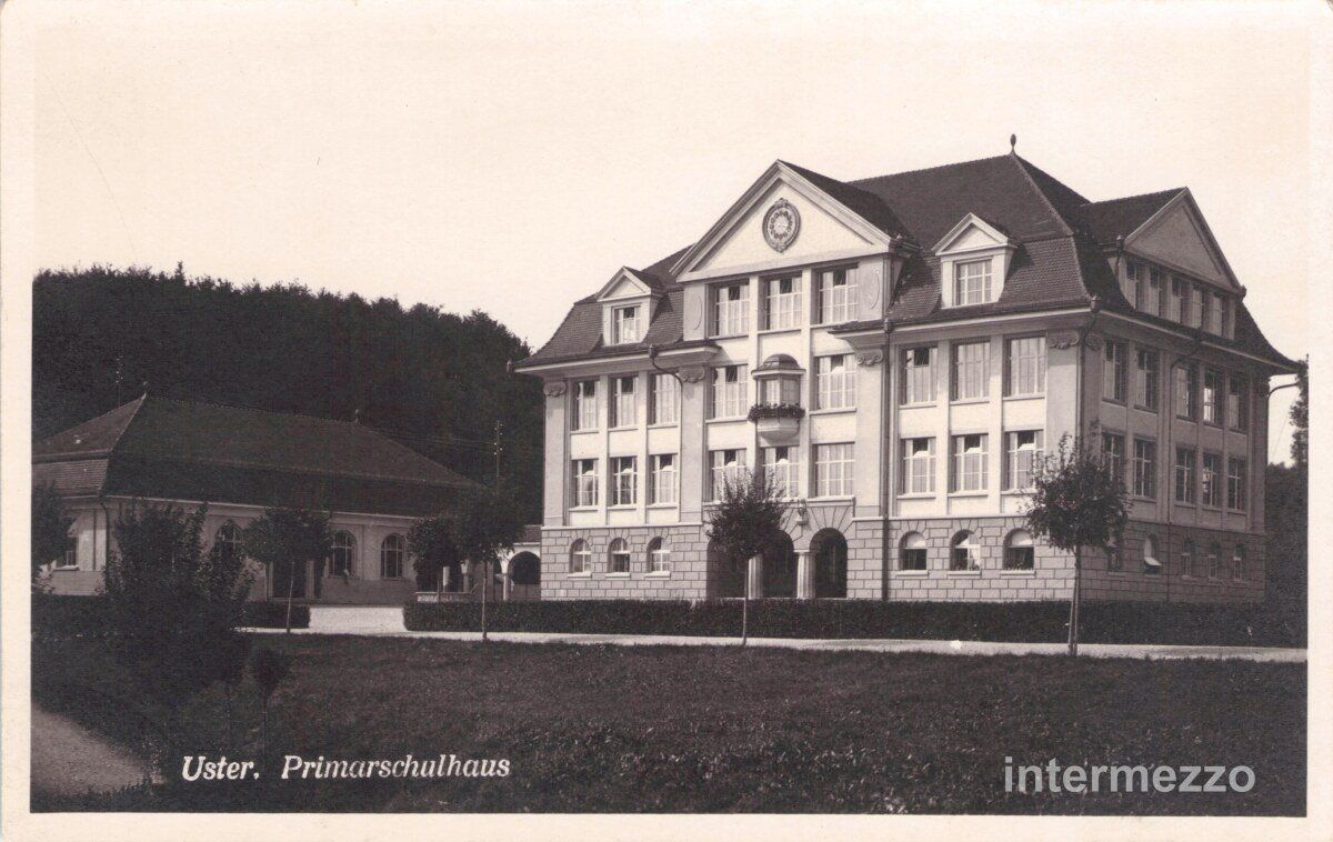 Cartes postales: Uster ZH // Primarschulhaus – D'occasion à Basel par intermezzo12