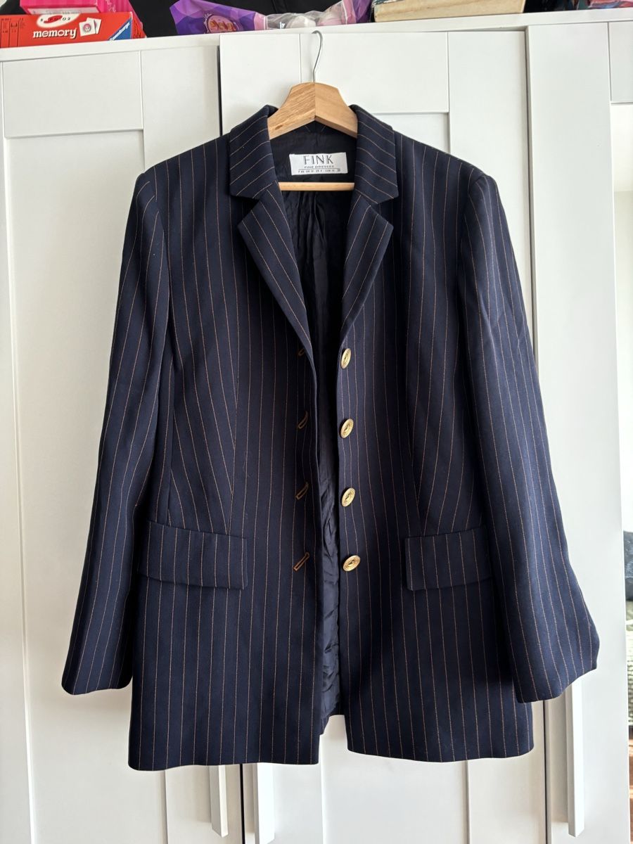Completi: Dress suit – Nuovo (secondo la descrizione) da Confignon venduto da Second_Hand_Ch 1