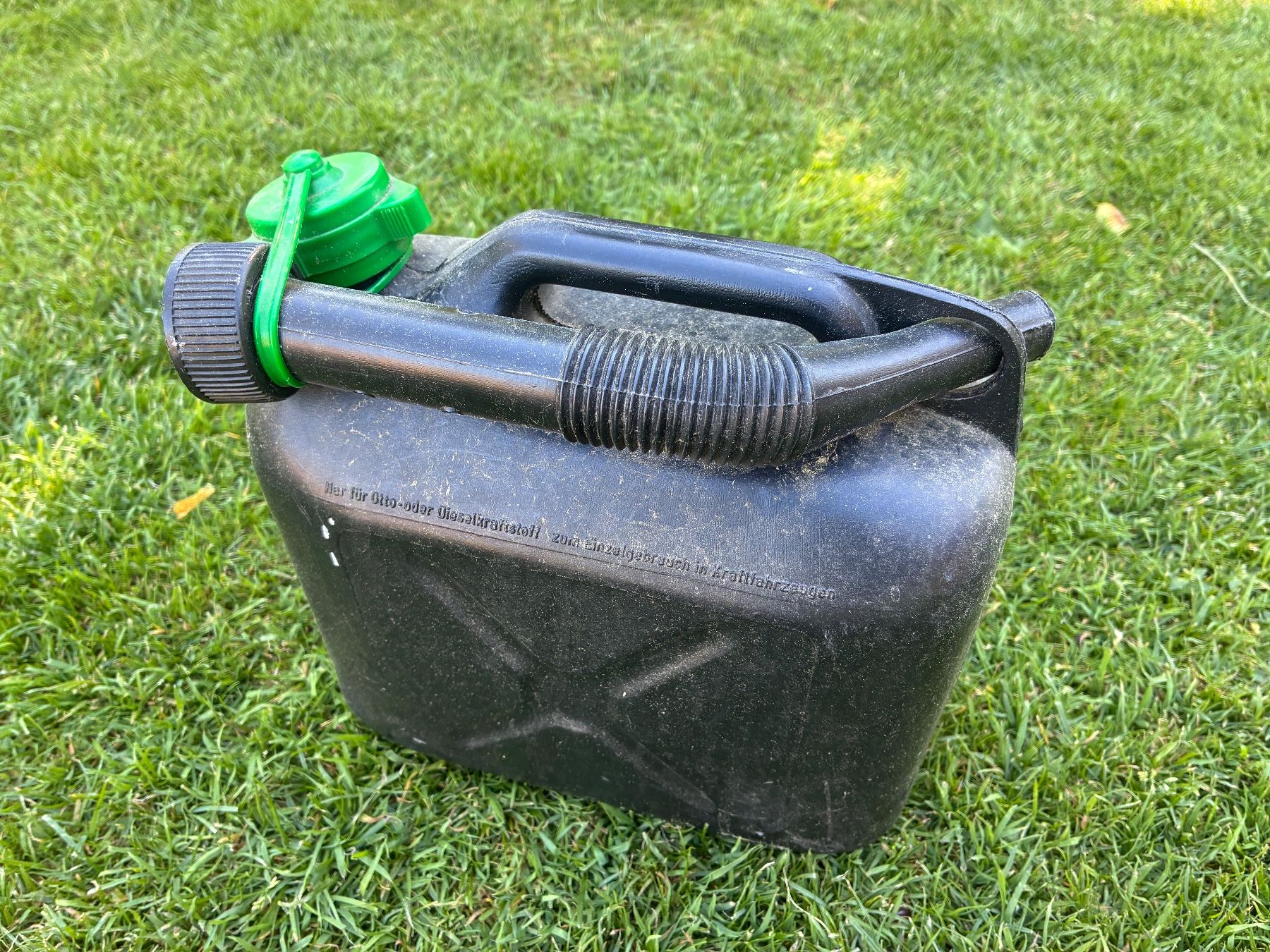 Accessori per altri veicoli: Benzin oder Dieselkanister 5 Liter – Usato da Hittnau venduto da Luki78