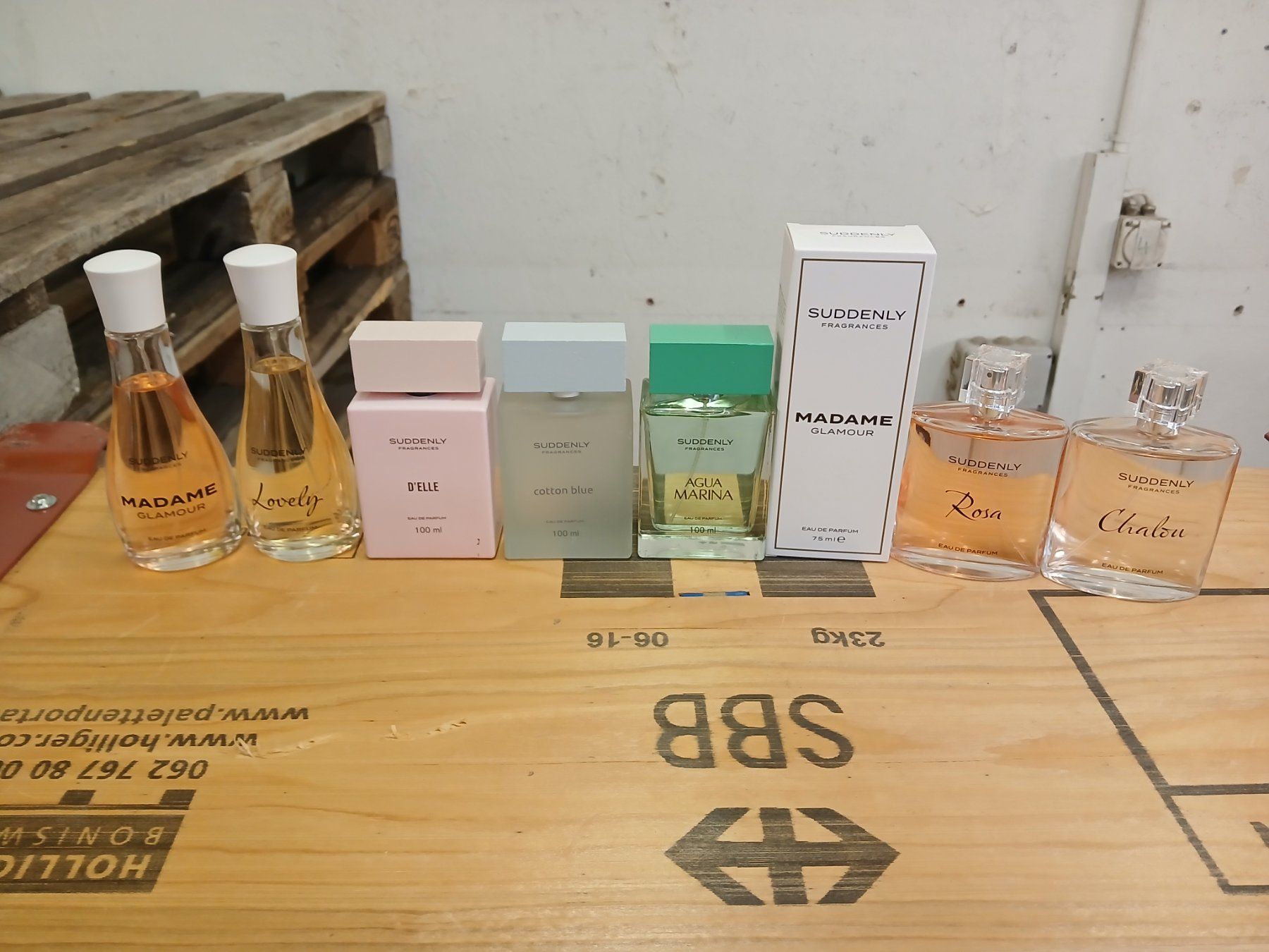 Profumi & Eau de Toilette: 8 SUDDENLY PARFUME UNGEBRAUCHT – Nuovo (secondo la descrizione) da Eggenwil venduto da wydl 1