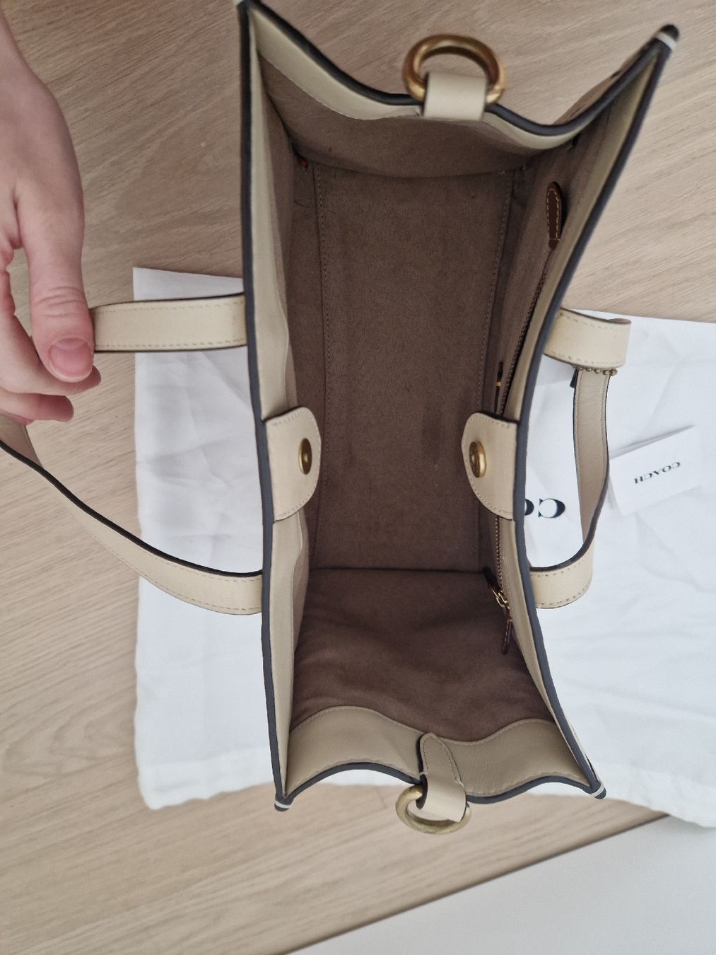 Coach Borse da donna: Coach bag Field tote 30 – Usato da Corminboeuf venduto da Coraliebrsd 4